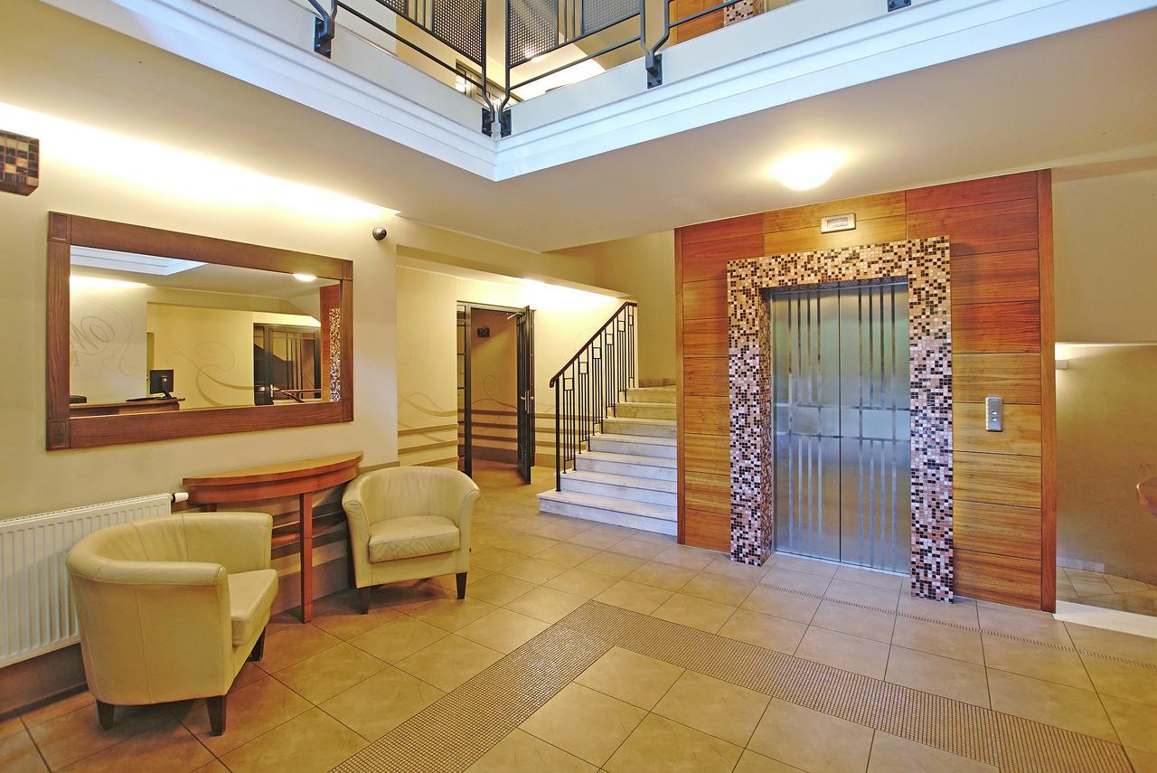 Beachfront Apartment Haga With Free Parking By Noclegi Renters โซพอต ภายนอก รูปภาพ