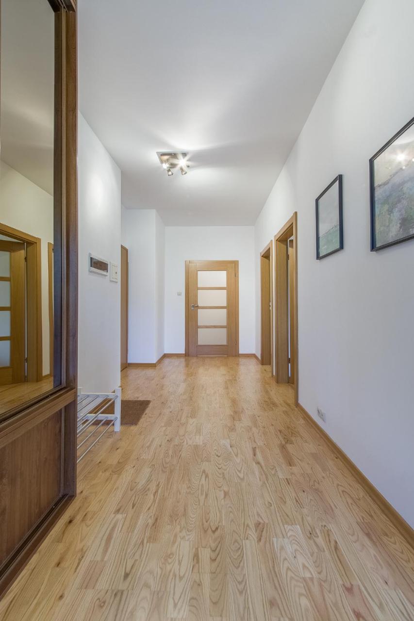 Beachfront Apartment Haga With Free Parking By Noclegi Renters โซพอต ภายนอก รูปภาพ